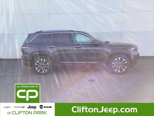 2022 Jeep Grand Cherokee Overland