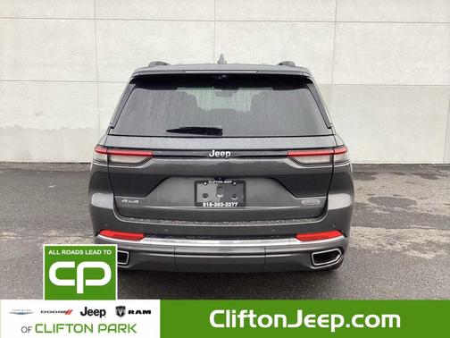 2022 Jeep Grand Cherokee Overland