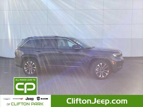 2022 Jeep Grand Cherokee Overland