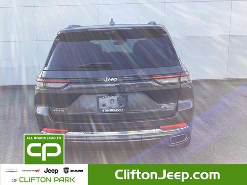 2022 Jeep Grand Cherokee Overland