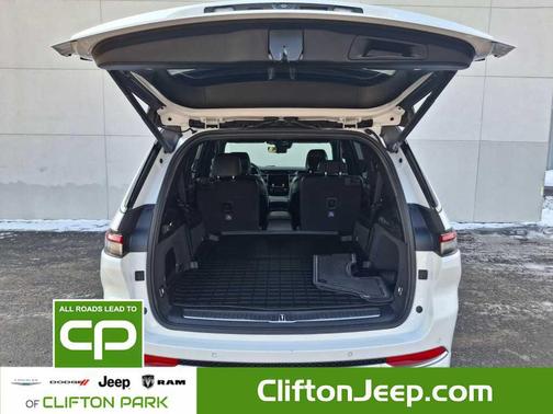 2023 Jeep Grand Cherokee L Summit