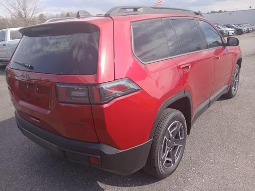 Red Hot Pearl-Coat Exterior Paint 2026 Jeep Cherokee Laredo 4x4