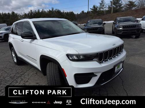 2023 Jeep Grand Cherokee Laredo