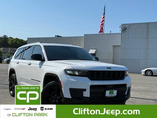 2022 Jeep Grand Cherokee L Altitude