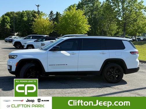 2022 Jeep Grand Cherokee L Altitude