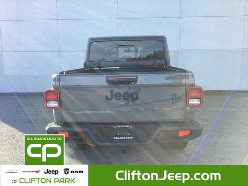 2022 Jeep Gladiator Willys 4x4