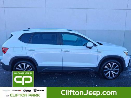 2023 Volkswagen Taos 1.5T SE