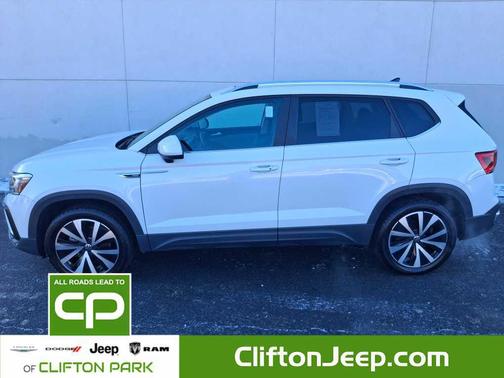 2023 Volkswagen Taos 1.5T SE