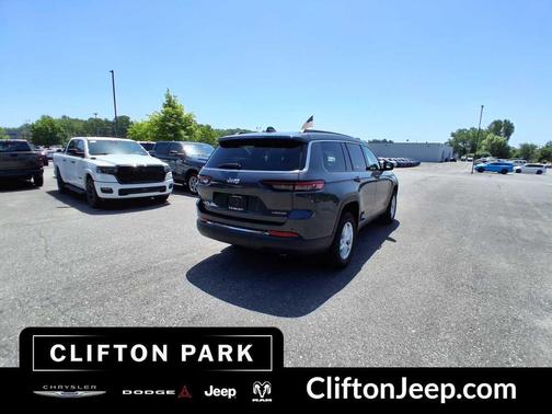 Baltic Gray Metallic Clearcoat 2025 Jeep Grand Cherokee L Laredo