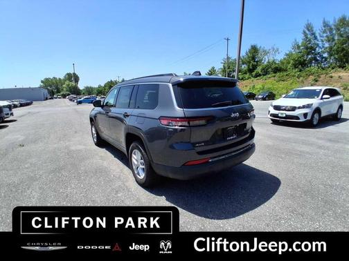 Baltic Gray Metallic Clearcoat 2025 Jeep Grand Cherokee L Laredo