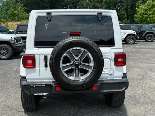 2022 Jeep Wrangler Unlimited Sahara