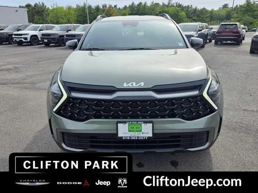 Jungle Green 2024 Kia Sportage X-Line