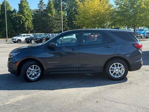 2022 Chevrolet Equinox LS