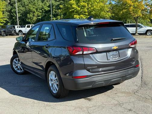 2022 Chevrolet Equinox LS