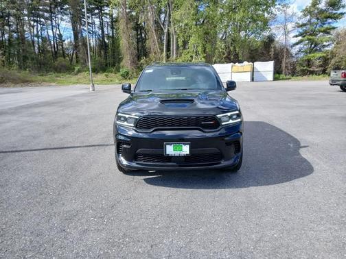 Diamond Black Clear-Coat Exterior Paint 2026 Dodge Durango GT Plus