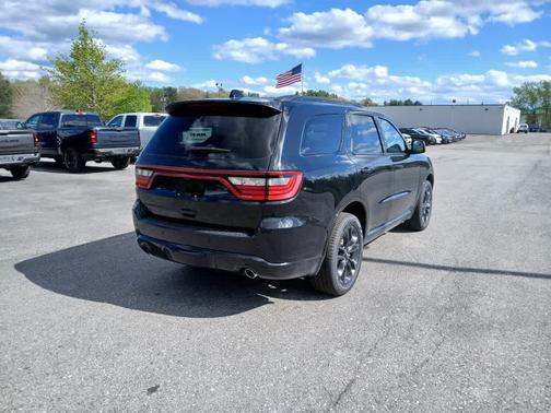 Diamond Black Clear-Coat Exterior Paint 2026 Dodge Durango GT Plus