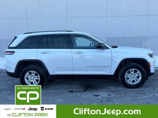 2023 Jeep Grand Cherokee Laredo