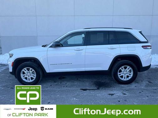 2023 Jeep Grand Cherokee Laredo