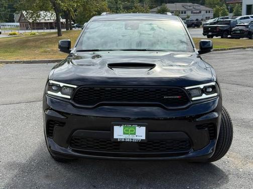 Diamond Black Clear-Coat Exterior Paint 2026 Dodge Durango GT Plus