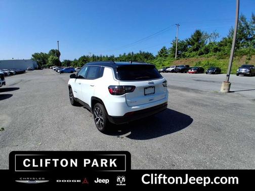 Bright White Clearcoat 2025 Jeep Compass Limited