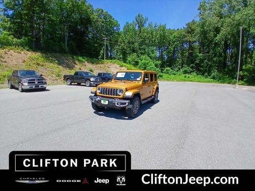 Goldilocks Exterior Paint 2026 Jeep Wrangler 4-Door Sahara 4x4