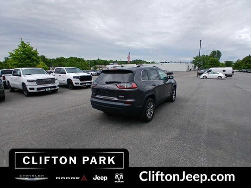 Granite Crystal Metallic Clearcoat 2019 Jeep Cherokee Latitude Plus