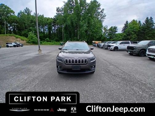 Granite Crystal Metallic Clearcoat 2019 Jeep Cherokee Latitude Plus
