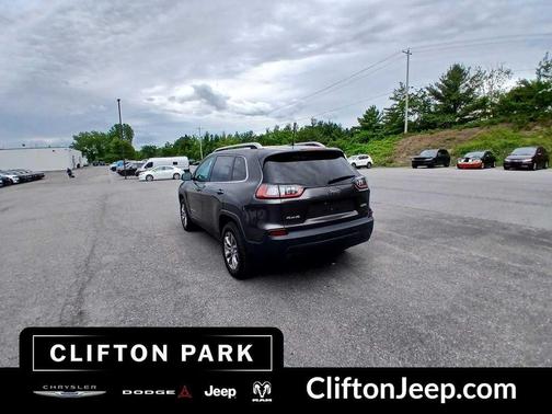 Granite Crystal Metallic Clearcoat 2019 Jeep Cherokee Latitude Plus