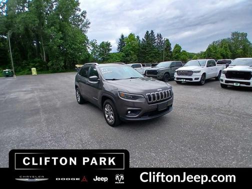 Granite Crystal Metallic Clearcoat 2019 Jeep Cherokee Latitude Plus