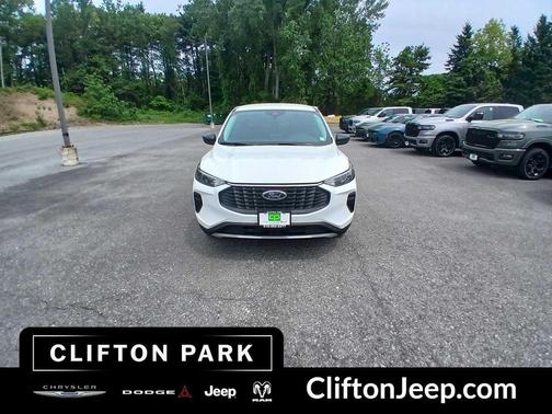 OXFORD WHITE 2024 Ford Escape Active