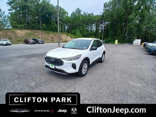 OXFORD WHITE 2024 Ford Escape Active