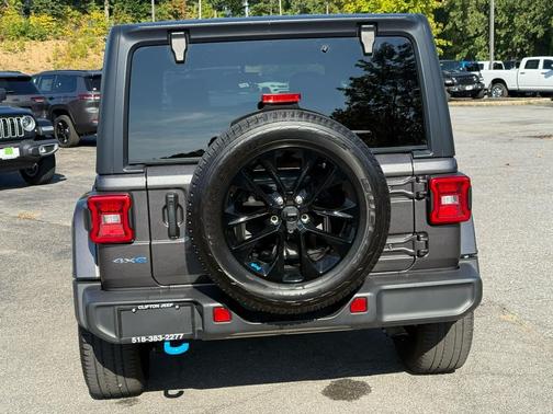 2022 Jeep Wrangler Unlimited 4xe Sahara