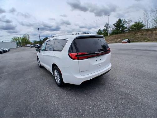 Bright White Clear-Coat Exterior Paint 2026 Chrysler Pacifica L