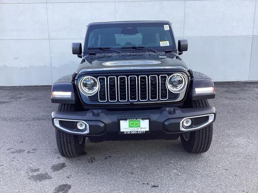 2026 Jeep Wrangler 4-Door Sahara 4x4