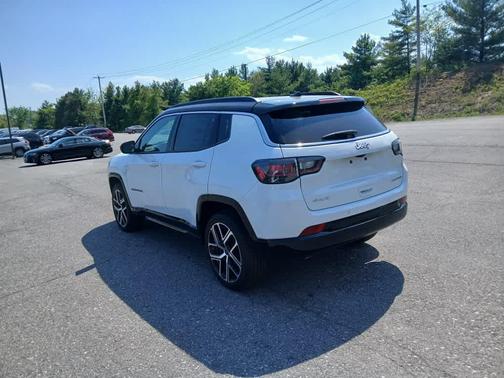 Bright White Clear-Coat Exterior Paint 2025 Jeep Compass Limited