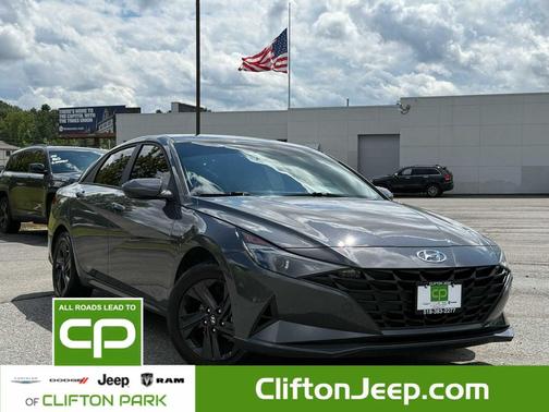 2023 Hyundai ELANTRA SEL