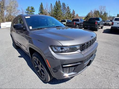 Baltic Gray Metallic Clear-Coat Exterior Paint 2026 Jeep Grand Cherokee Altitude