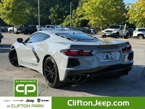 2025 Chevrolet Corvette Stingray w/2LT