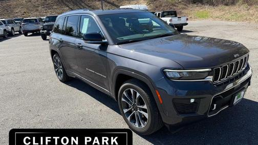 Baltic Gray Metallic Clearcoat 2022 Jeep Grand Cherokee Overland