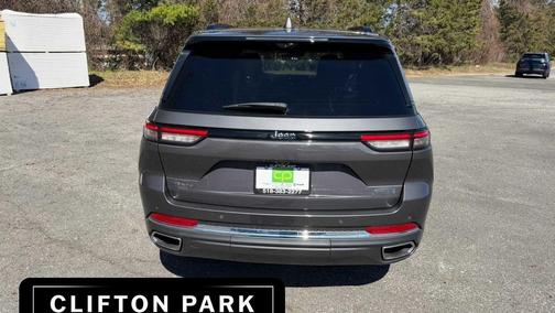 Baltic Gray Metallic Clearcoat 2022 Jeep Grand Cherokee Overland