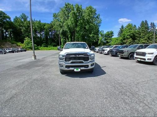 Bright White Clear-Coat Exterior Paint 2026 RAM 2500 Tradesman Crew Cab 4x4 6'4' Box