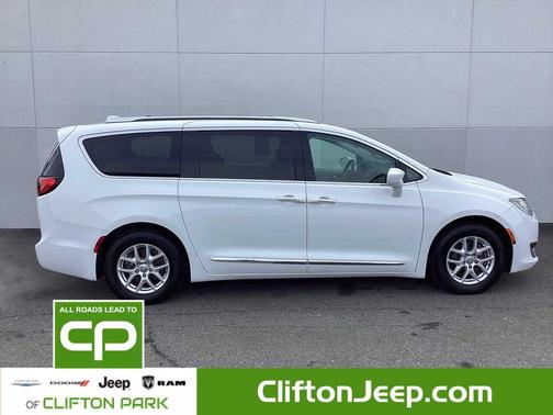 2020 Chrysler Pacifica Touring L