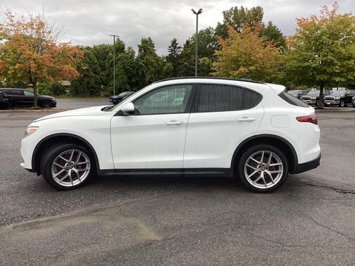 2019 Alfa Romeo Stelvio Ti Sport