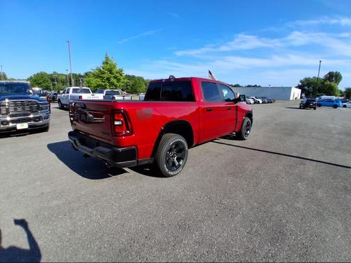 Molten Red Pearl-Coat Exterior Paint 2026 RAM 1500 Big Horn/Lone Star