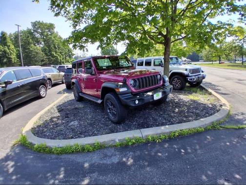 Tuscadero Pearl-Coat Exterior Paint 2026 Jeep Wrangler Sport S