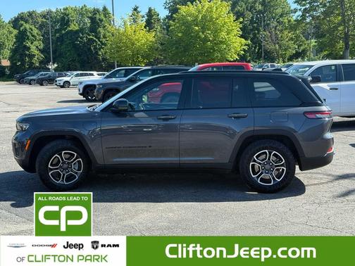 2023 Jeep Grand Cherokee 4xe Trailhawk