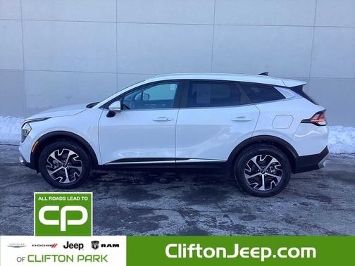 2023 Kia Sportage EX