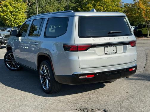 2022 Jeep Wagoneer Series III 4x4