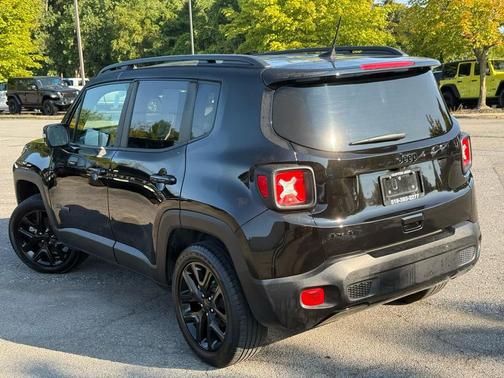 2022 Jeep Renegade Altitude