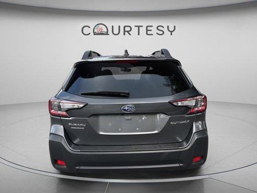 Magnetite Gray Metallic 2025 Subaru Outback Premium